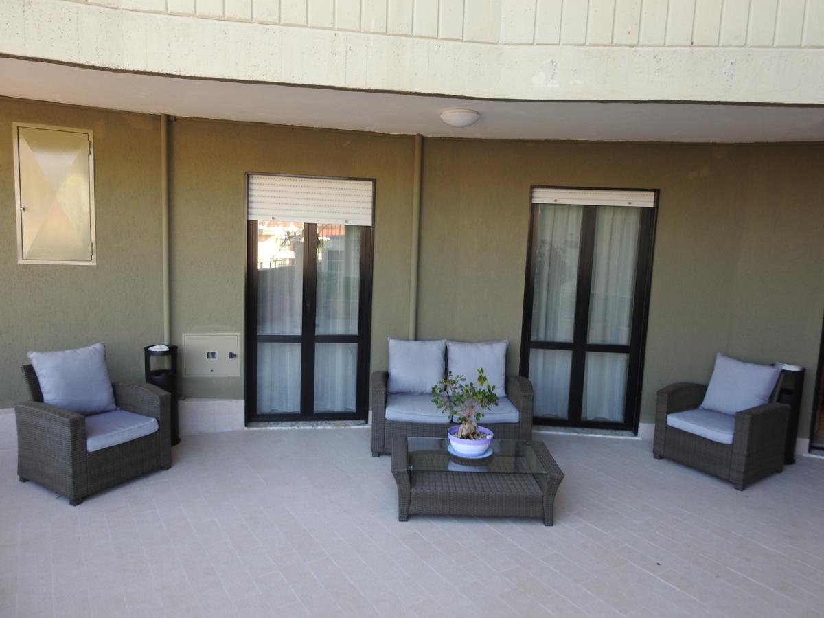 B&B Carrabs Battipaglia Eksteriør bilde
